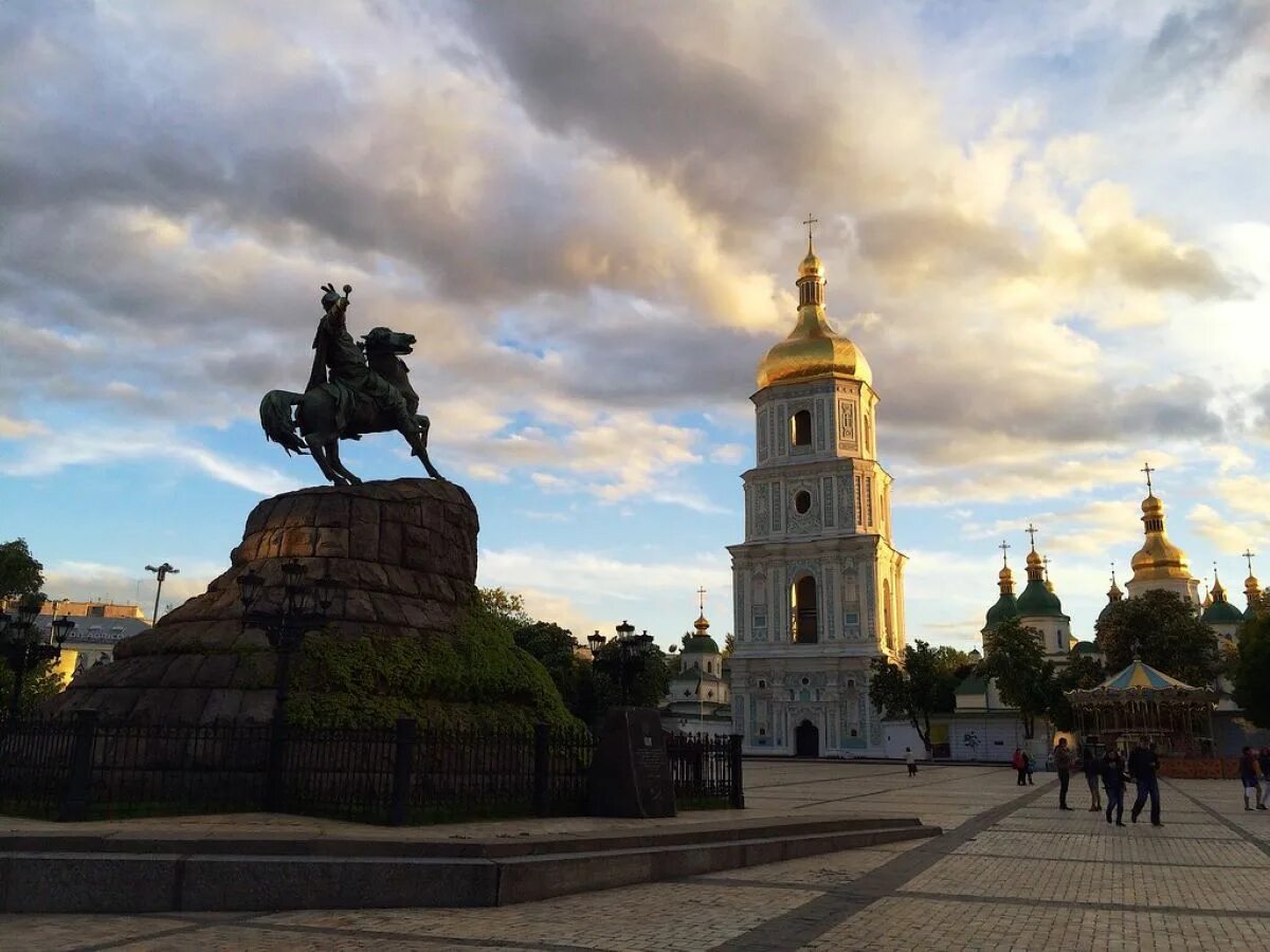 Кие есть. Достопримечательности украины. киев фото.
