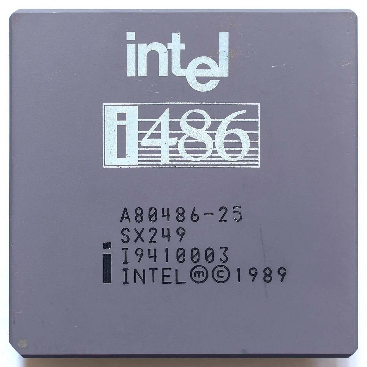 Intel 32 core. Intel 32-разрядный 80486sx. intel i486 dx2. новый процессор — 32-разрядный 80486sx. микропроцессор intel 80486.