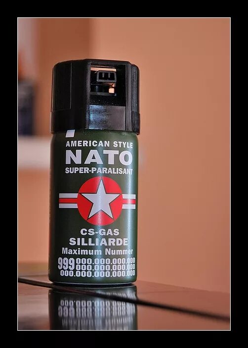 Газ cs. Газ cs. Химическое оружие. Газовые баллоны для кс 1005. Газовый баллончик 1000000 нервно-паралитический.