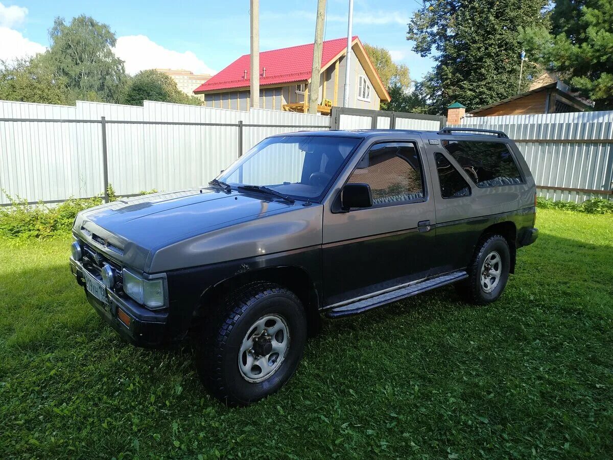 Nissan terrano 1990 3 двери. Nissan terrano 1990 года внедорожник. Ниссан террано 1990. Ниссан террано 1990. Ниссан террано 90г.