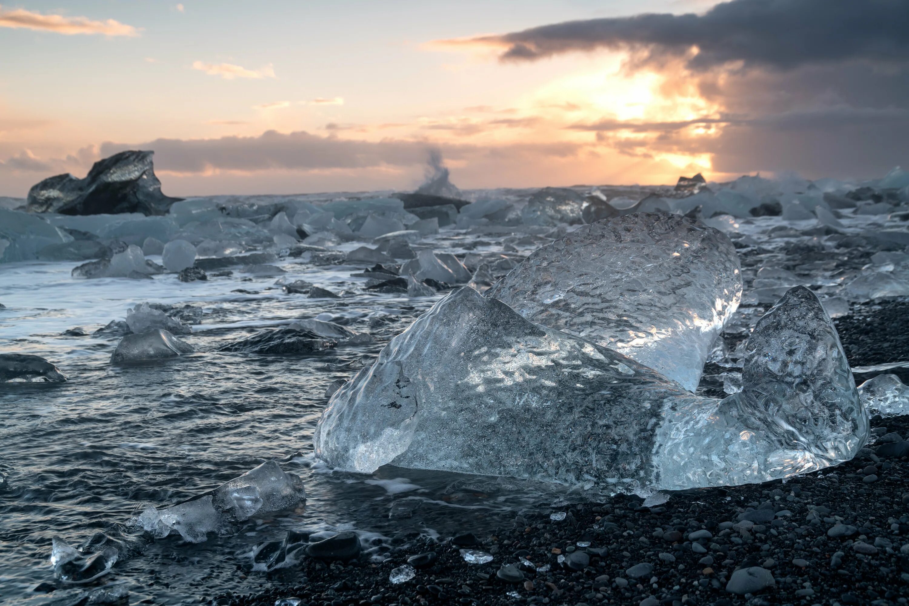 Снежное море. Озеро мичиган зимой. Ледяное побережье. Снежное море. Зимний байкал ольхон.