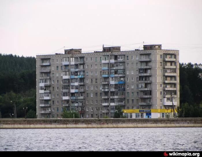 Парковая 1 краснотурьинск. Краснотурьинск парковая 11. Парковая 9 краснотурьинск. Детская больница краснотурьинск. Свердловская область краснотурьинск больница.