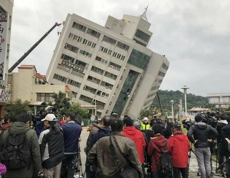 Тайвань землетрясение сегодня новости. Землетрясение на Тайване. Тайвань 2018 землетрясение дома. Пелласи на Тайване. Иемпераьураьгодовая на Тайване.
