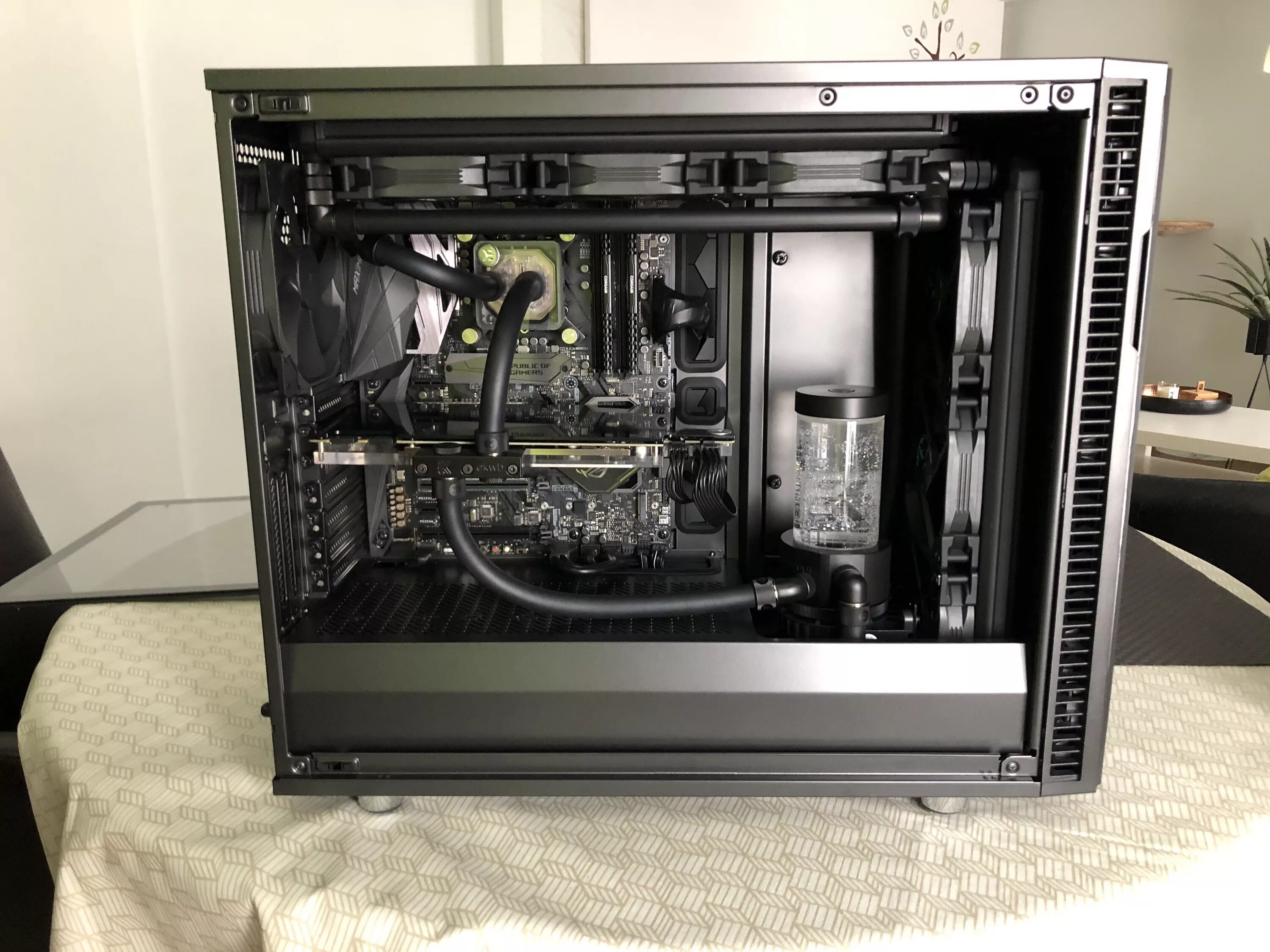 Fractal design dynamic. Fractal design define r6 water cooling. fractal design r7 watercooled. fractal design r7 watercool. fractal design r7 xl water.