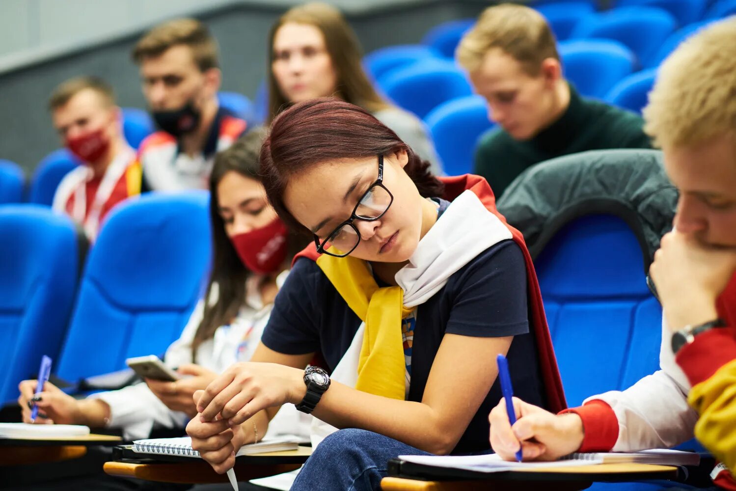 Молодежные образовательные программы