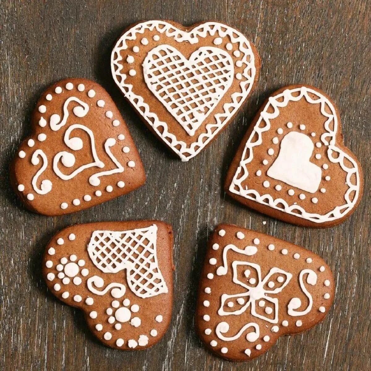 Печеные пряники. Пряники Lebkuchen. Имбирные пряники козули. Имбирные пряники Lebkuchen. Расписные пряники козули.