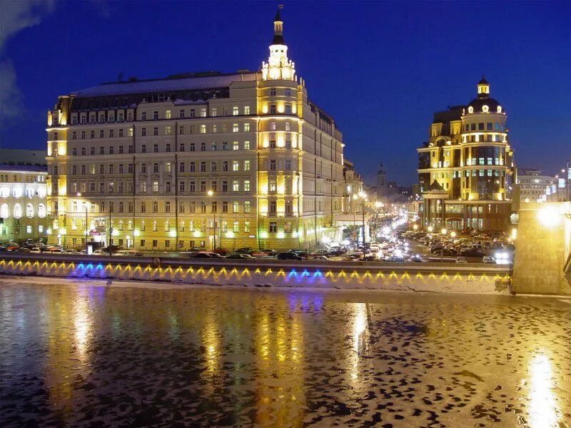 Гостиница напротив кремля. Националь гостиница москва. Отель напротив кремля москва. Гостиница москва щусев. Гостиница напротив кремля в москве.