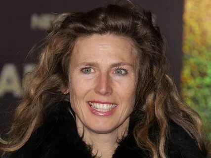 Complete List Of Sophie B. Hawkins Albums And Discography.