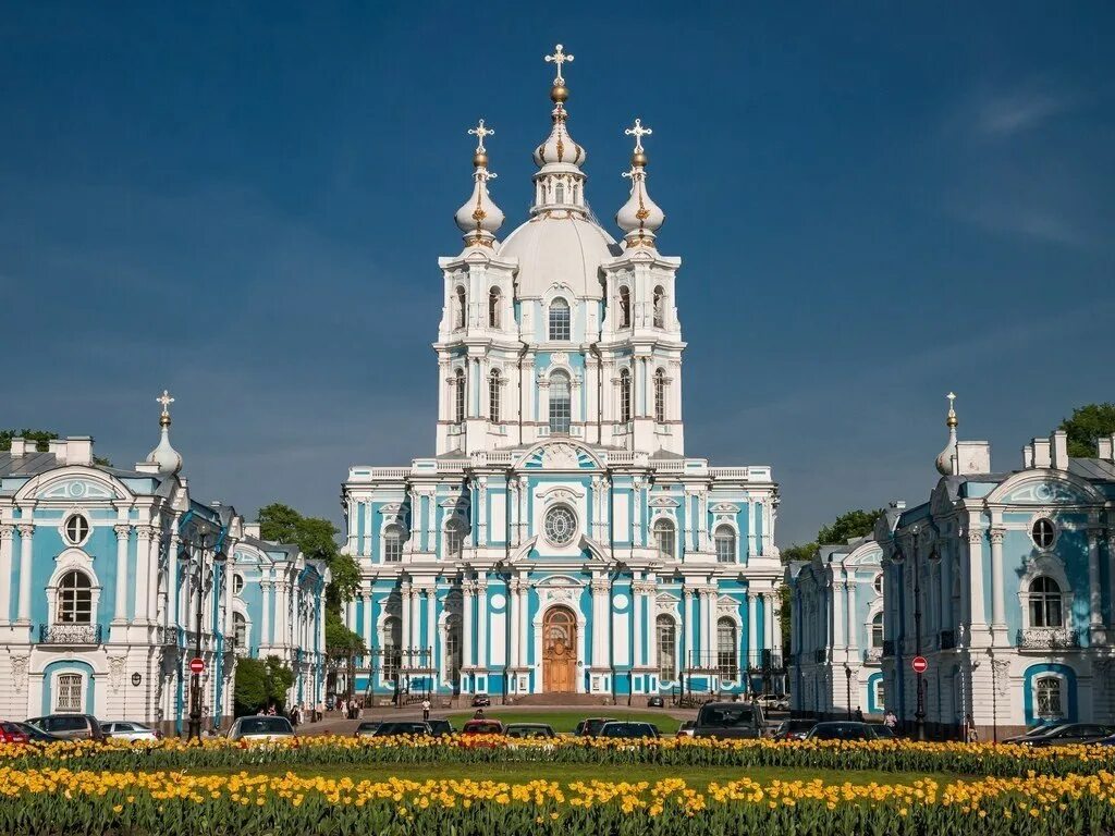 Елизаветинское барокко растрелли. Смольный монастырь архитектор. Смольный монастырь архитектор. Смольный монастырь архитектор. Франческо бартоломео растрелли смольный собор.
