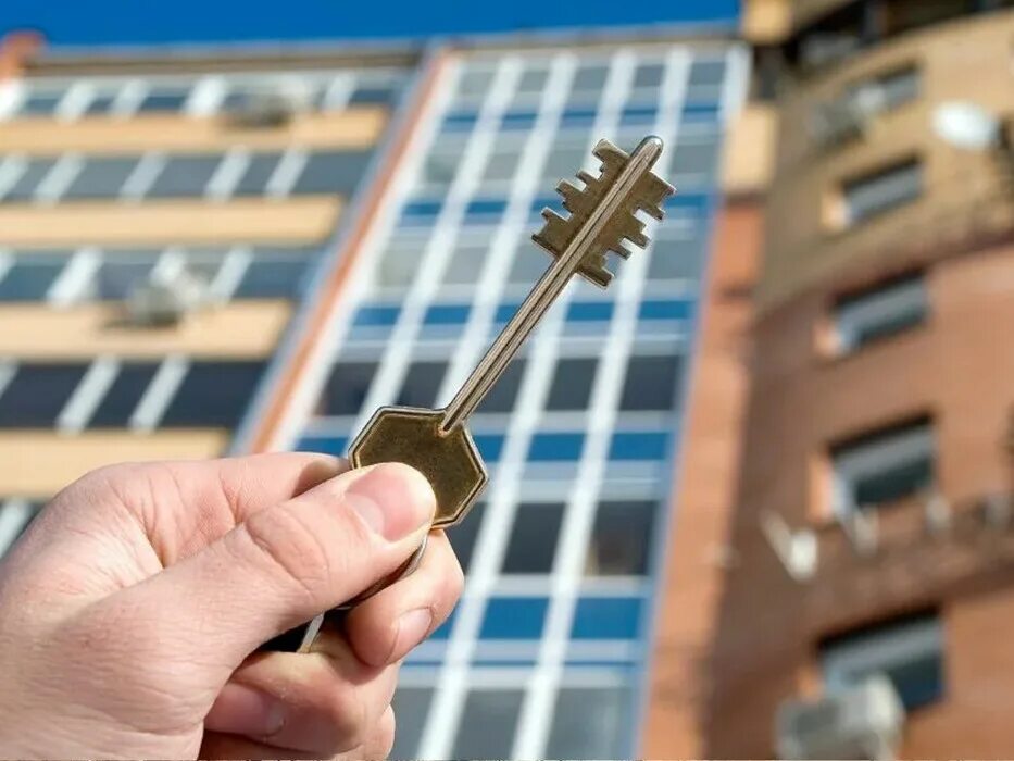 Купить квартиру взять ипотеку. Квартира ключи. Ключи от новостройки. Жилье от государства. Ключи от квартиры жилье.