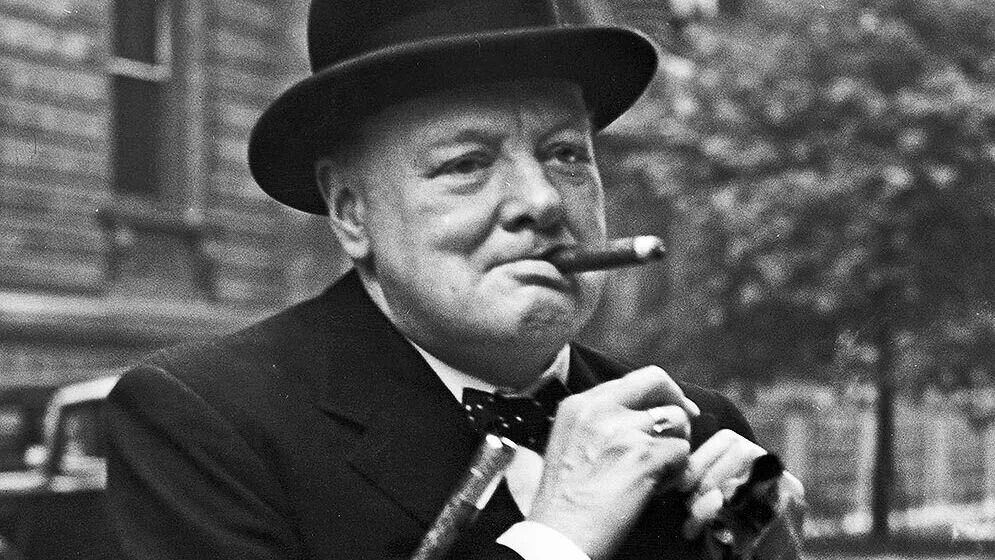 Вине черчилль. Черчилль (1874-1965). уинстон черчилль 1951. уинстон черчилль с сигарой. уинстон черчилль премьер-министр великобритании.
