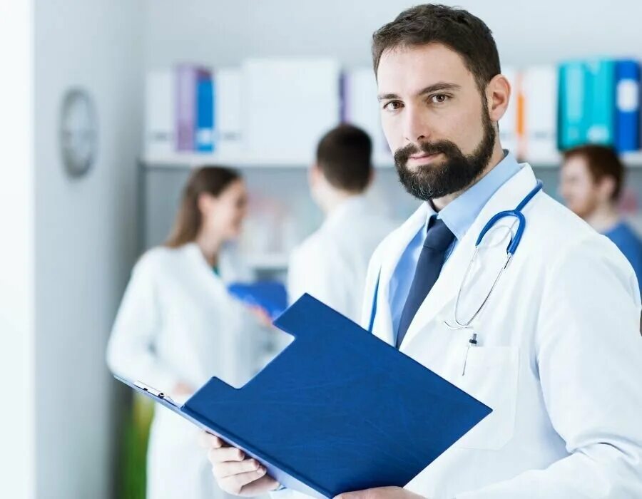 кабинет врача. кабинет медика. кабинет врача фон. пациент идет к врачу. пациенты в поликлинике.