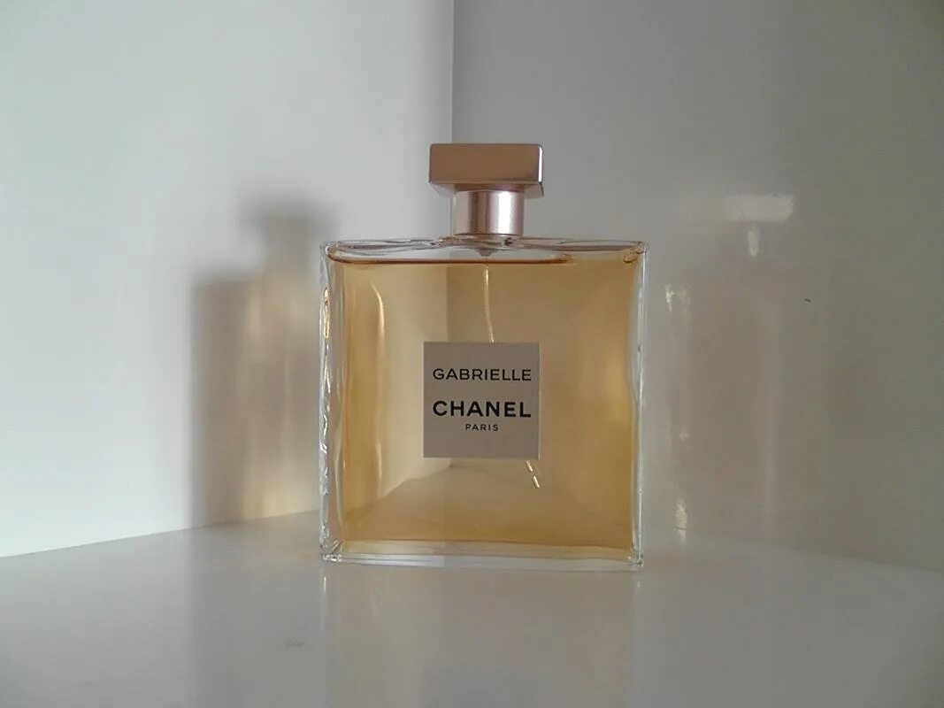 Оригинал духов chanel. Шанель Габриэль флакон. Отливант Габриэль Шанель. Шанель Габриэль духи оригинал. Шанель Габриэль флакон 30мл.