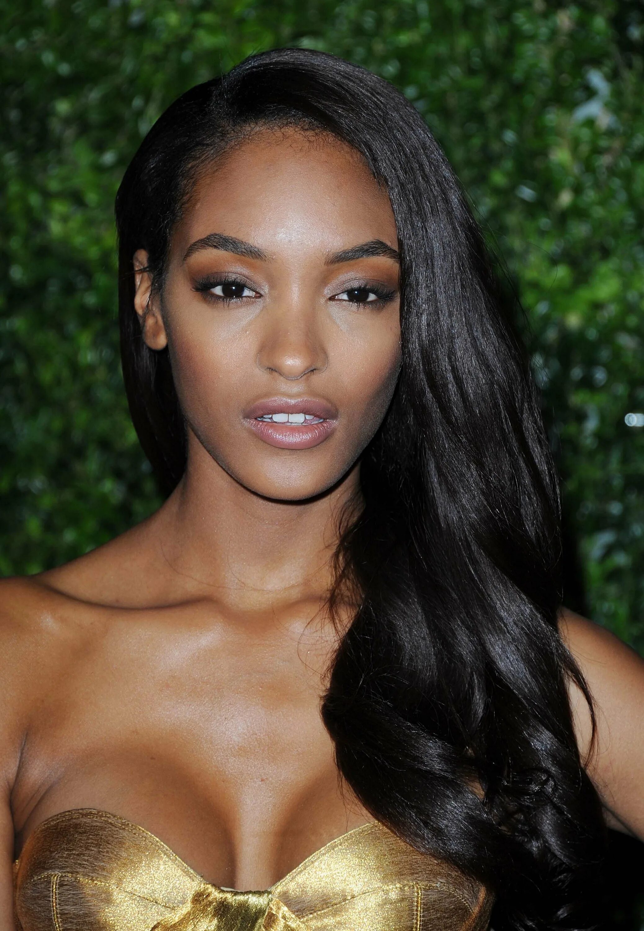 Брук Бейли темнокожая модель. Jourdan Dunn. Смуглые девушки. Темнокожие девушки. Сайт негритянки