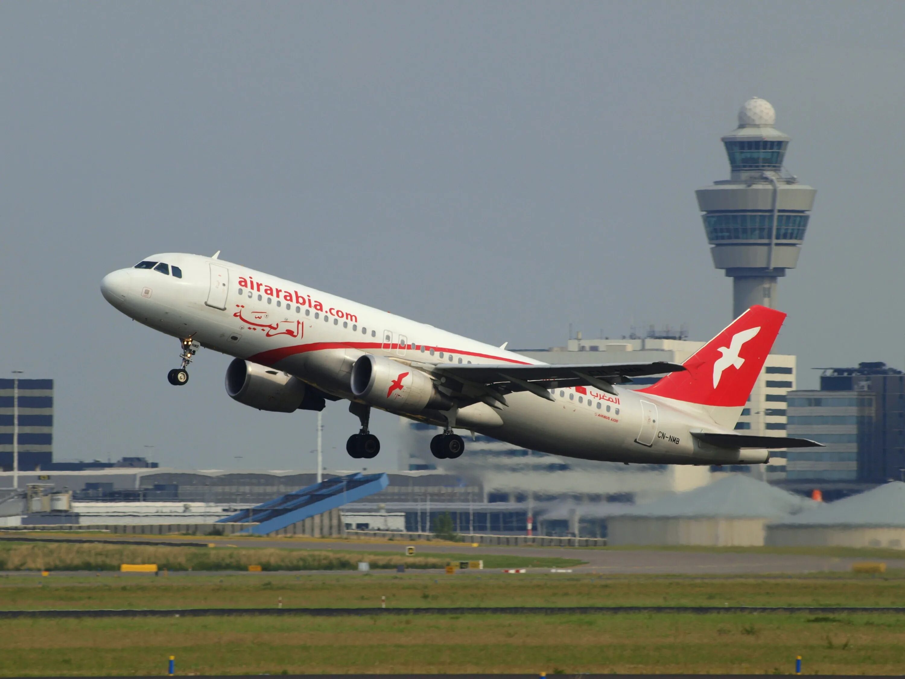 Айр арабиан. Air Arabia a320. Аэробус Арабия а320. A320‑100 Air Arabia. Авиакомпания Air Arabia a-320.