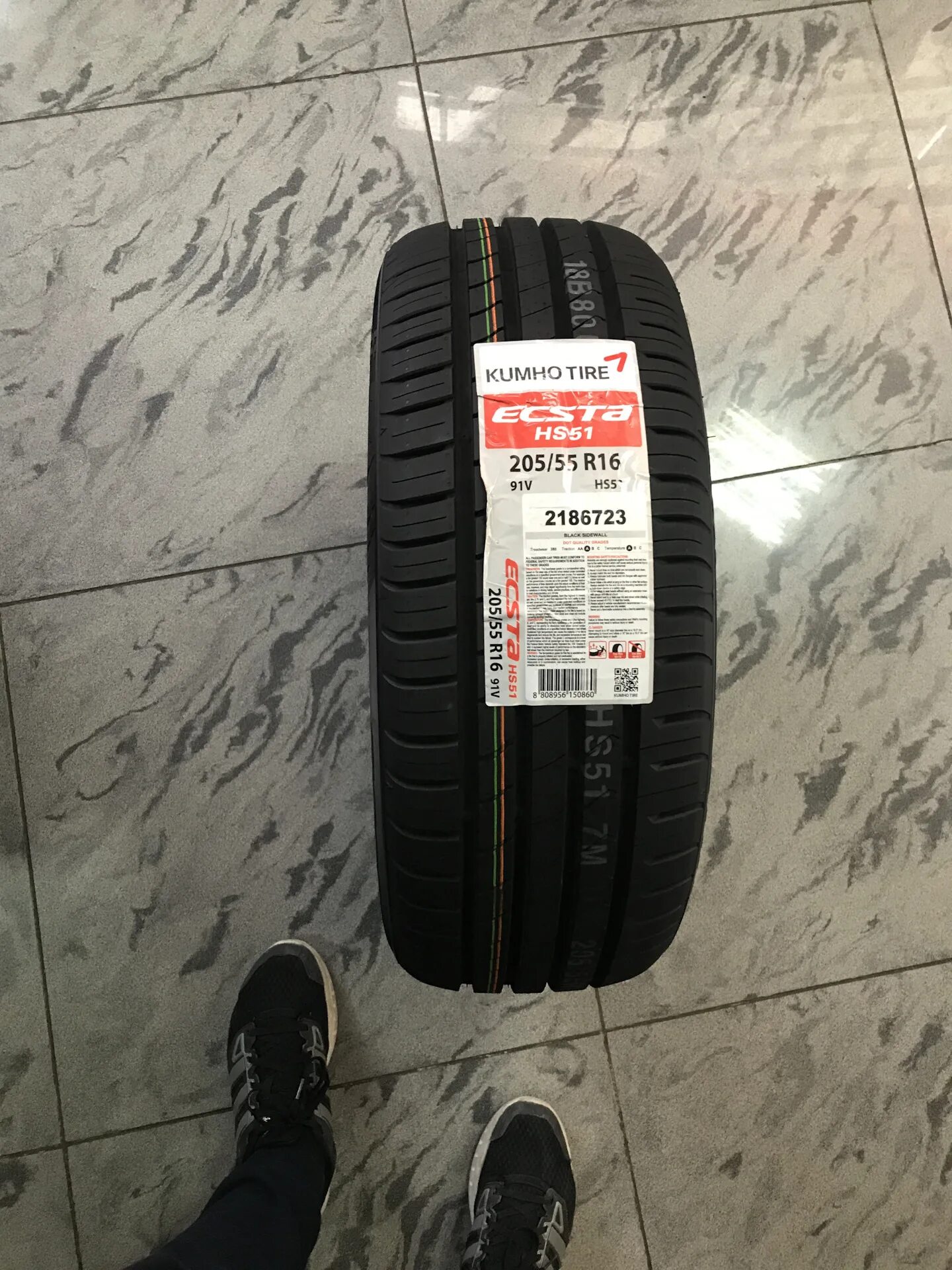 Резина кумхо 16 лето. Kumho Ecsta hs51. Kumho Ecsta hs51 205 55 16. Kumho Ecsta hs51 205/55 r16. Kumho Ecsta hs51 205/60 r16.