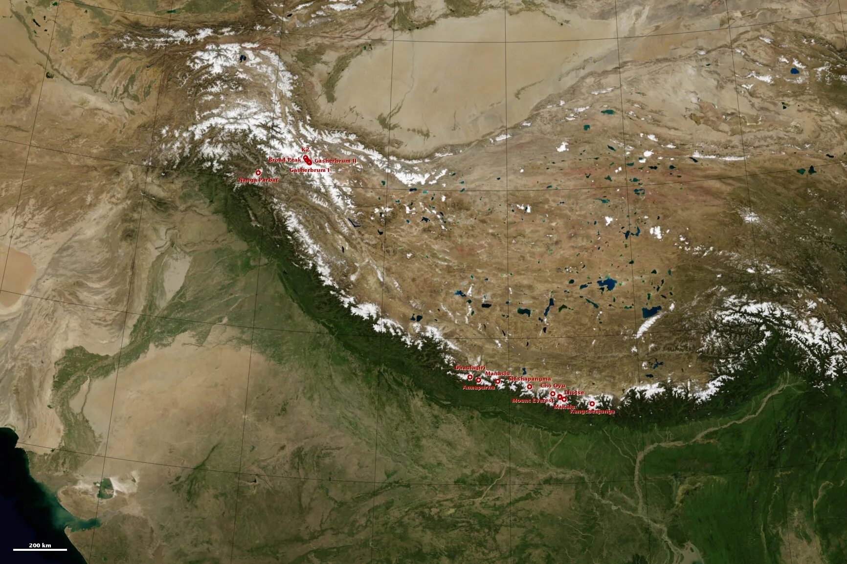 Границы в реальном времени. Гималаи снимок из космоса. Гималаи со спутника. Гималаи космический снимок. Космический снимок тибетское Нагорье.