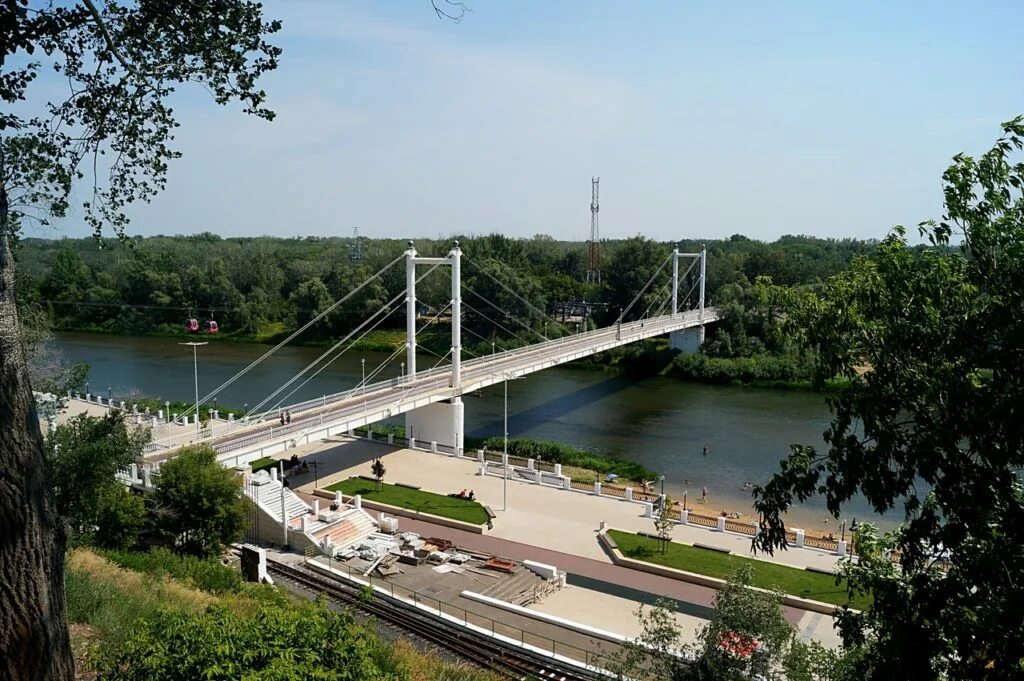 Белый" мост "Европа - Азия" через Урал