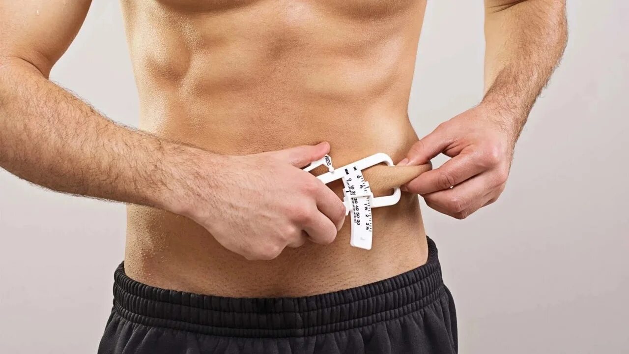 Причины похудеть мужчине. Измерение подкожного жира калипером. Прибор для измерения подкожного жира. Измерение толщины жировой складки. Похудение мужчины.