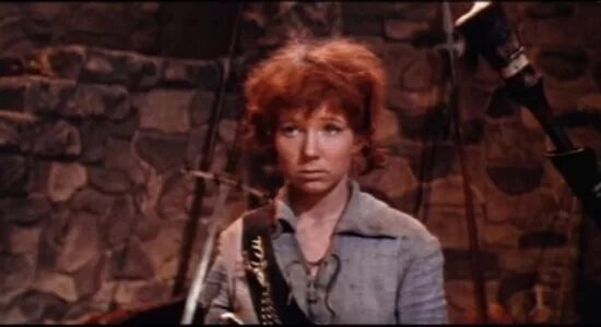 эра зиганшина актриса маленькая разбойница. эра зиганшина снежная королева. кто играл маленькую разбойницу в снежной королеве. герда и разбойница фильм. эра зиганшина маленькая разбойница.