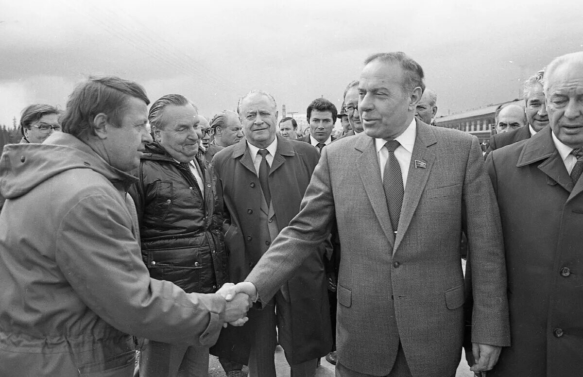 Алиев кгб. Гейдар алиев ссср. гейдар алиев генерал кгб. гейдар алиев 1985. гейдар алиев 1993.