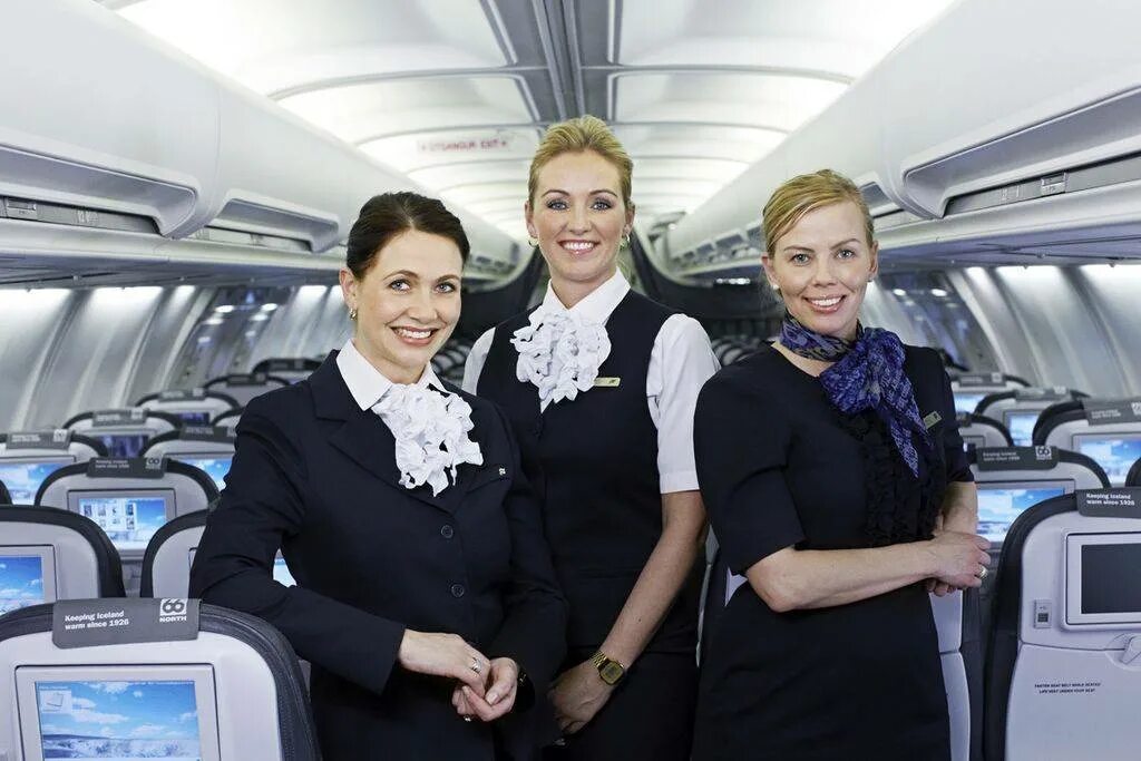 Вакансии бортпроводника в москве. Icelandair авиакомпания. Icelandair Cabin Crew. Icelandair Flight attendants. Красивые стюардессы.