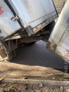 Сломал пополам