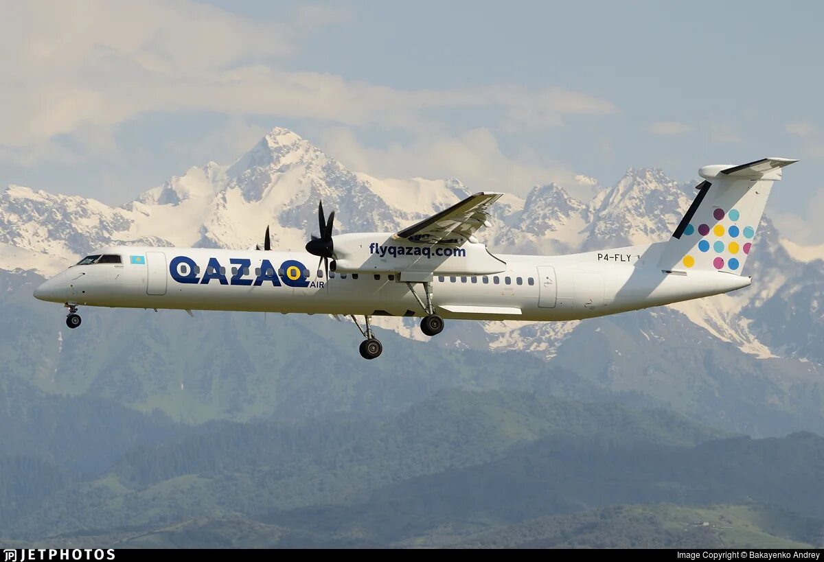 Qazaq Air. DHC-8 Qazaq. Qazaq Air- фото для презентации. European Air Charter md82.