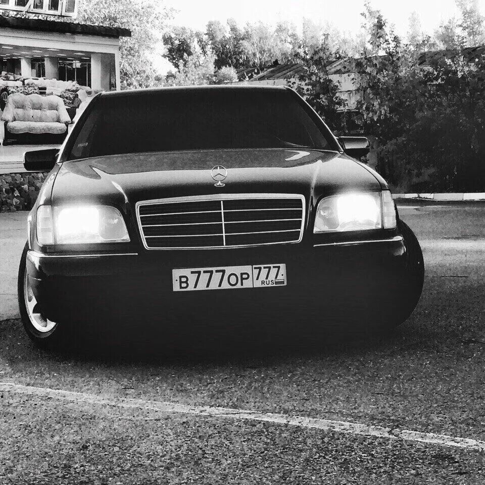 Mercedes Benz w140 s600. Мерседес-Бенц 140 кабан. Mercedes Benz 140 s600 бункер. Мерседес s600 w140 Бандитский. Тачка бандита