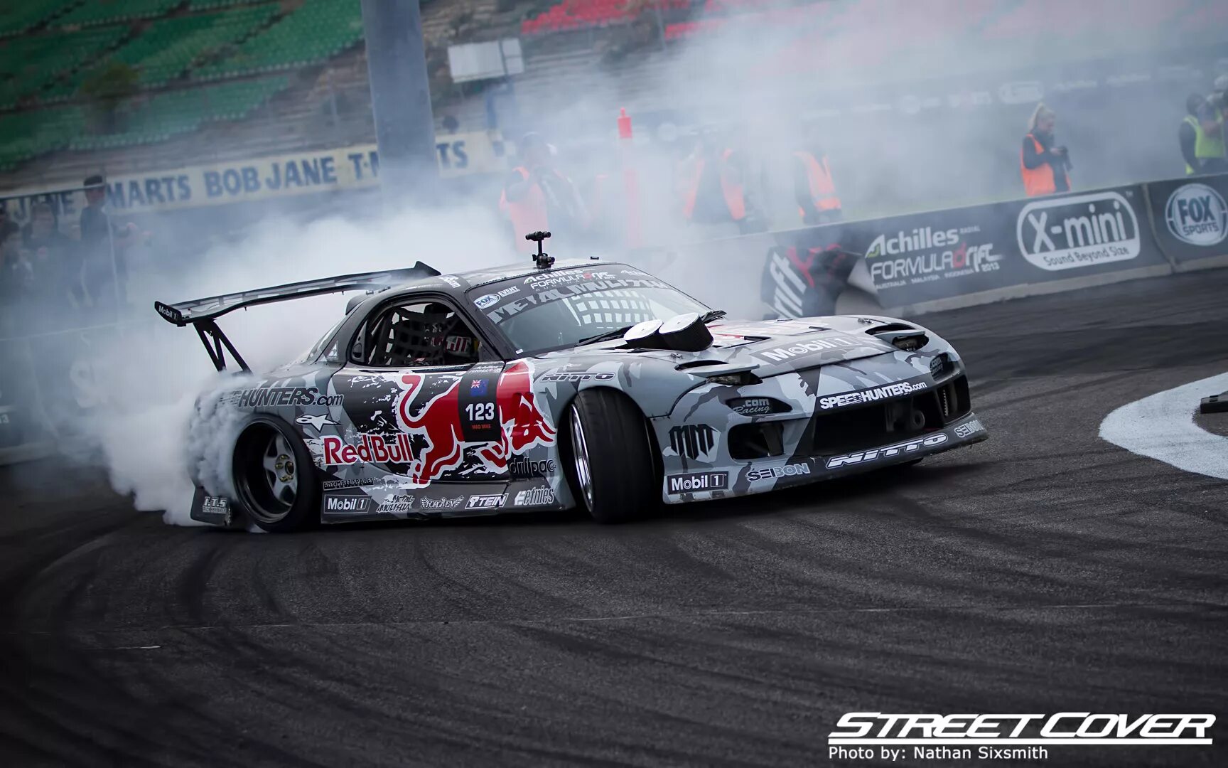 Бас дрифт. Мазда рх7 дрифт. mazda rx 7 дрифт. mazda rx7 mad mike. mazda rx 7 drift mad mike.