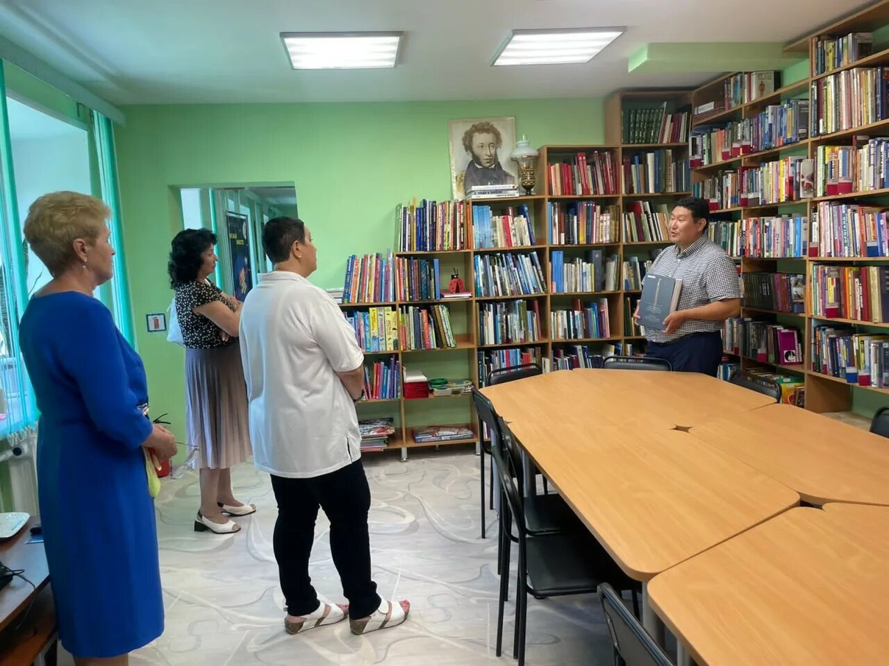 Библиотека нерюнгри. Чульман библиотека. Нерюнгринская центральная библиотека. Городская библиотека нерюнгри. Нерюнгринская библиотека книги.