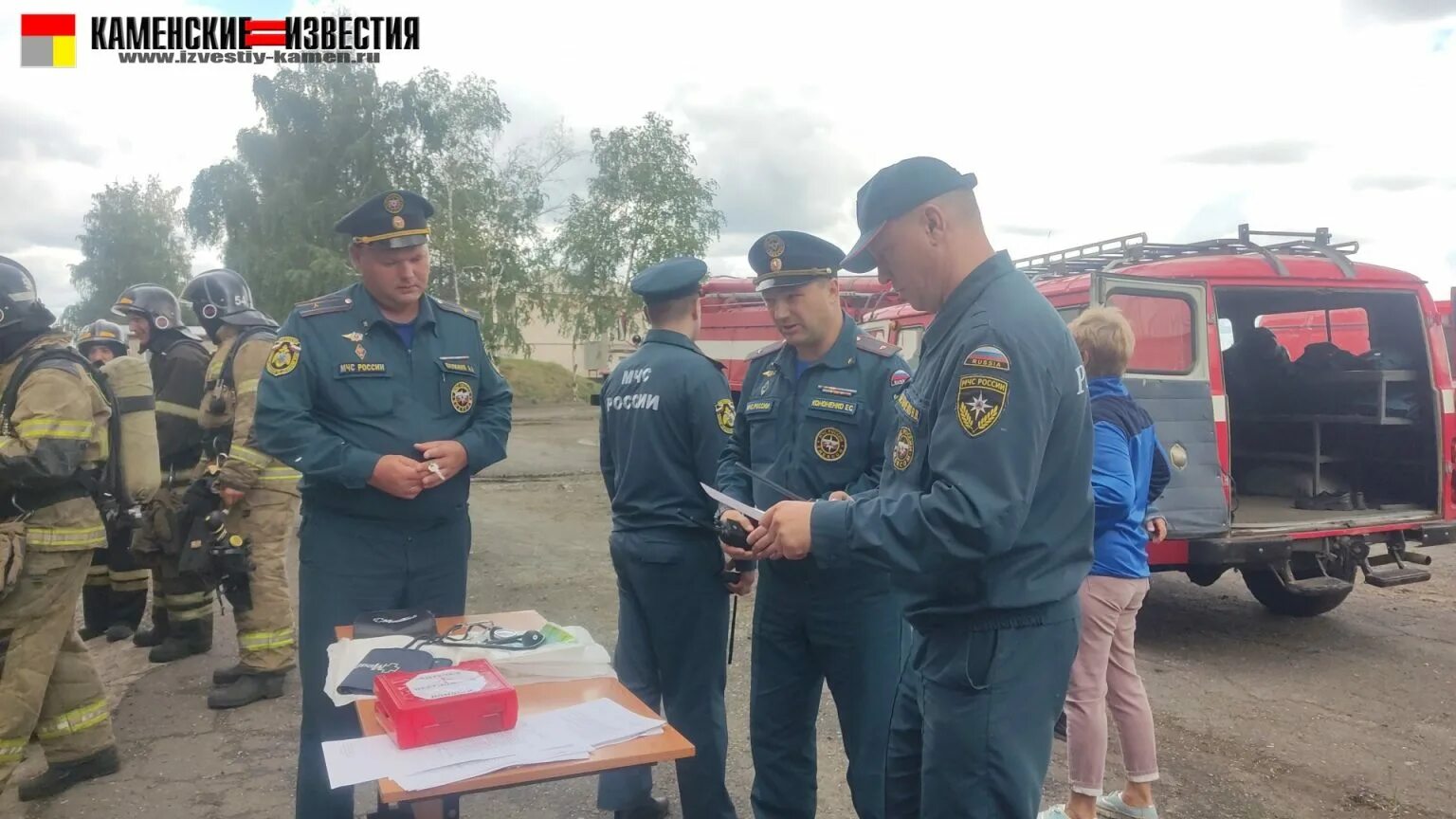 Каменские новости сегодня. Пожар в Камне на Оби сегодня. Пожарная техника камень-на-Оби. Пожарные камень на Оби Алтайский край.