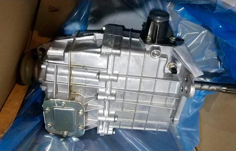 Крышка механизма переключения КПП - купить в интернет-магазине по низкой цене на