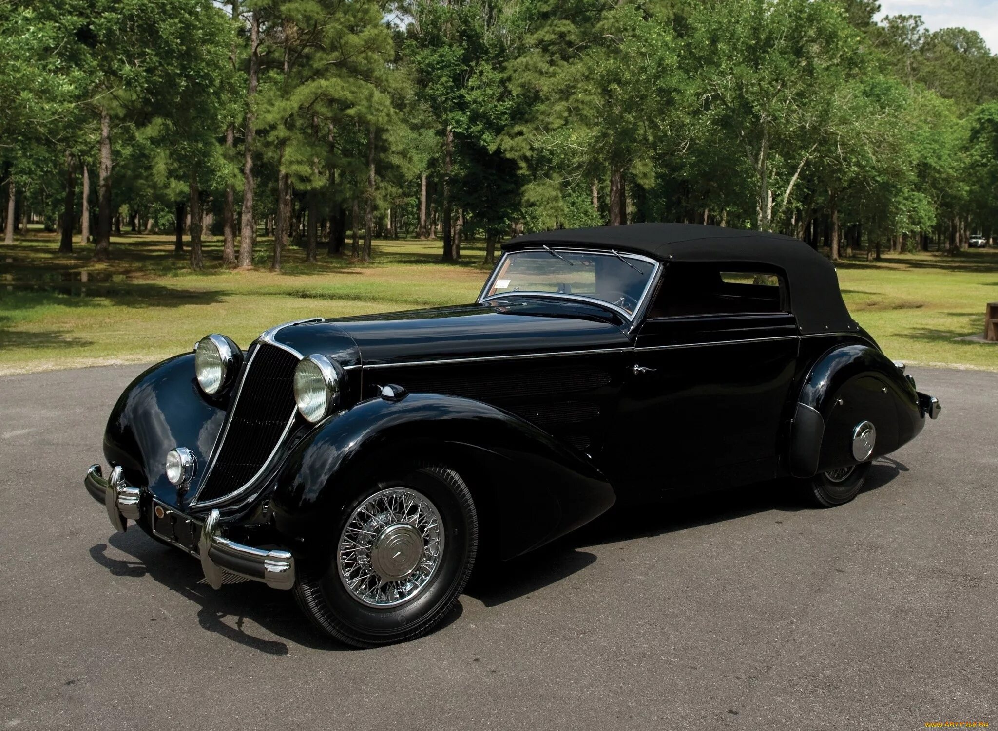 Старые машины черные. Mercedes-Benz 540k Special Cabriolet. 1936 Mercedes-Benz 540k Special Cabriolet. Mercedes Benz 1936. Mercedes 540k 1936.