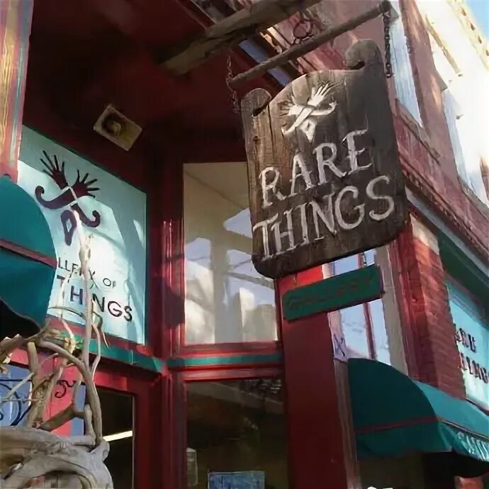 Rare things. Паб стрит Самарканд. Стрит паб выставили продажу. Wall Street Cafe Польша. Cottage Street.