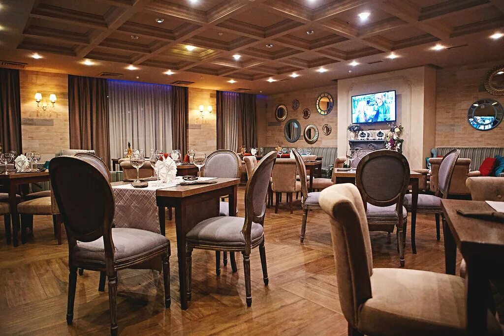 Бар опера. Караоке брянск. Брянск ресторан бар фабрика. Караоке клуб соло одинцово. Бостон брянск ресторан.