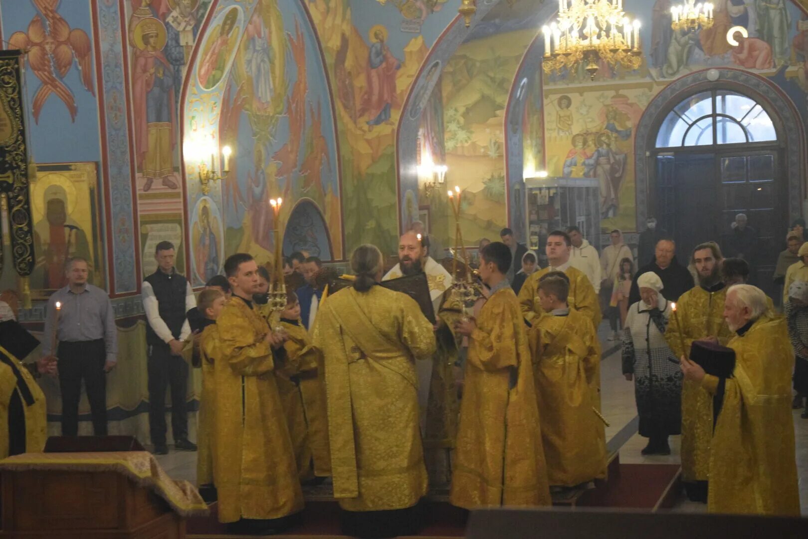 преображенский собор абакан. службы в храме в абакане. храм часовня пузовских. никольская церковь абакан. рождественская служба абаканский храм.