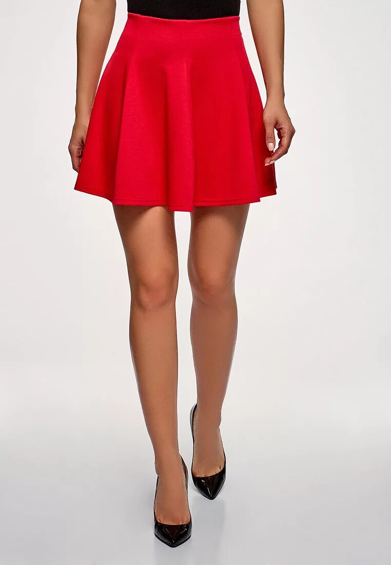 Женские юбки купить недорого. Юбка красная. Красная расклешенная юбка. Юбка женская красная. Красная короткая юбка.