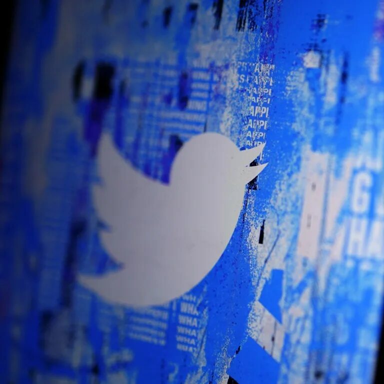 Twitter code. Твиттер социальная сеть. компания твиттер. twitter blue. telegram messenger программное обеспечение.