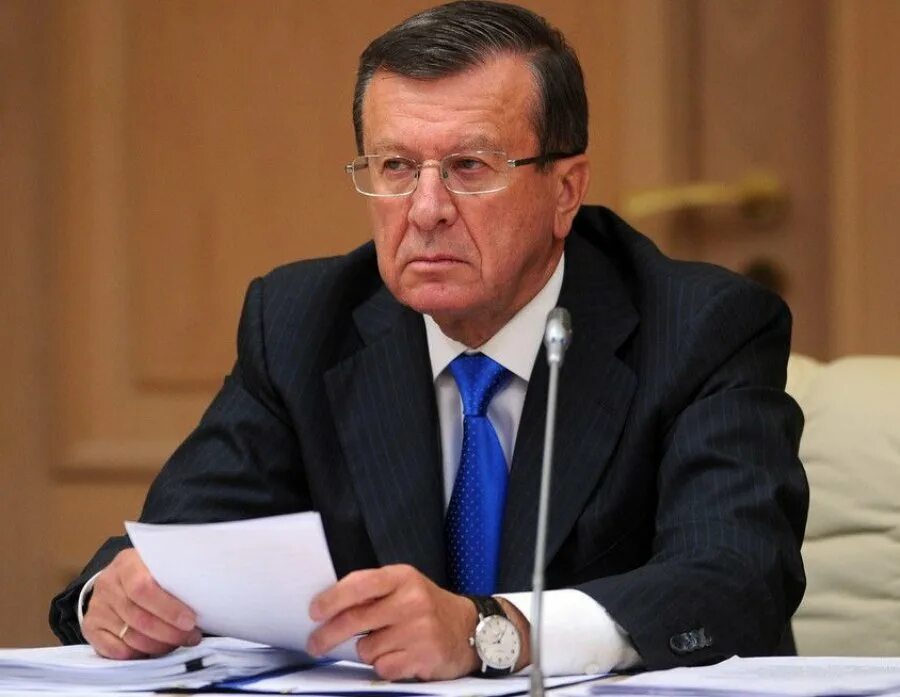 Председатель совета директоров пао. Равиль маганов татнефть. Зубков, виктор алексеевич — председатель совета директоров. Виктор алексеевич зубков. Виктор алексеевич зубков.