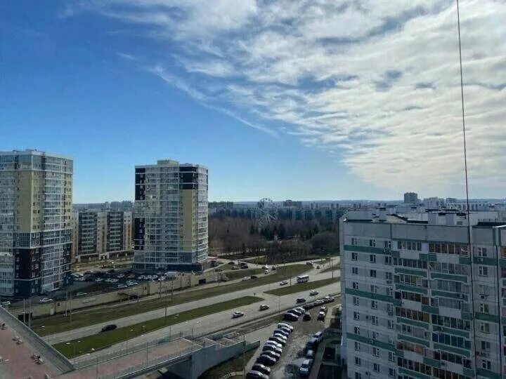 Набережные челны азатлык челны площадь. 10 августа набережные челны. Нижнекамская гэс набережные челны. Набережные челны праздники. Город набережные челны.