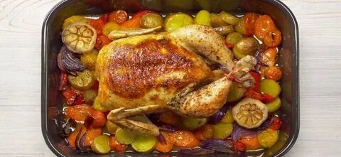 Как запечь сочную курицу в духовке целиком
