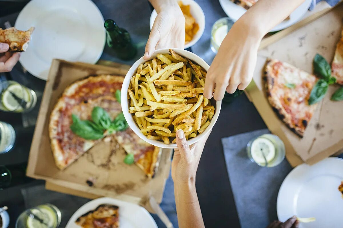People often say. Take away еда. Популярная еда подростков. Блюда take away. Комфортная еда.