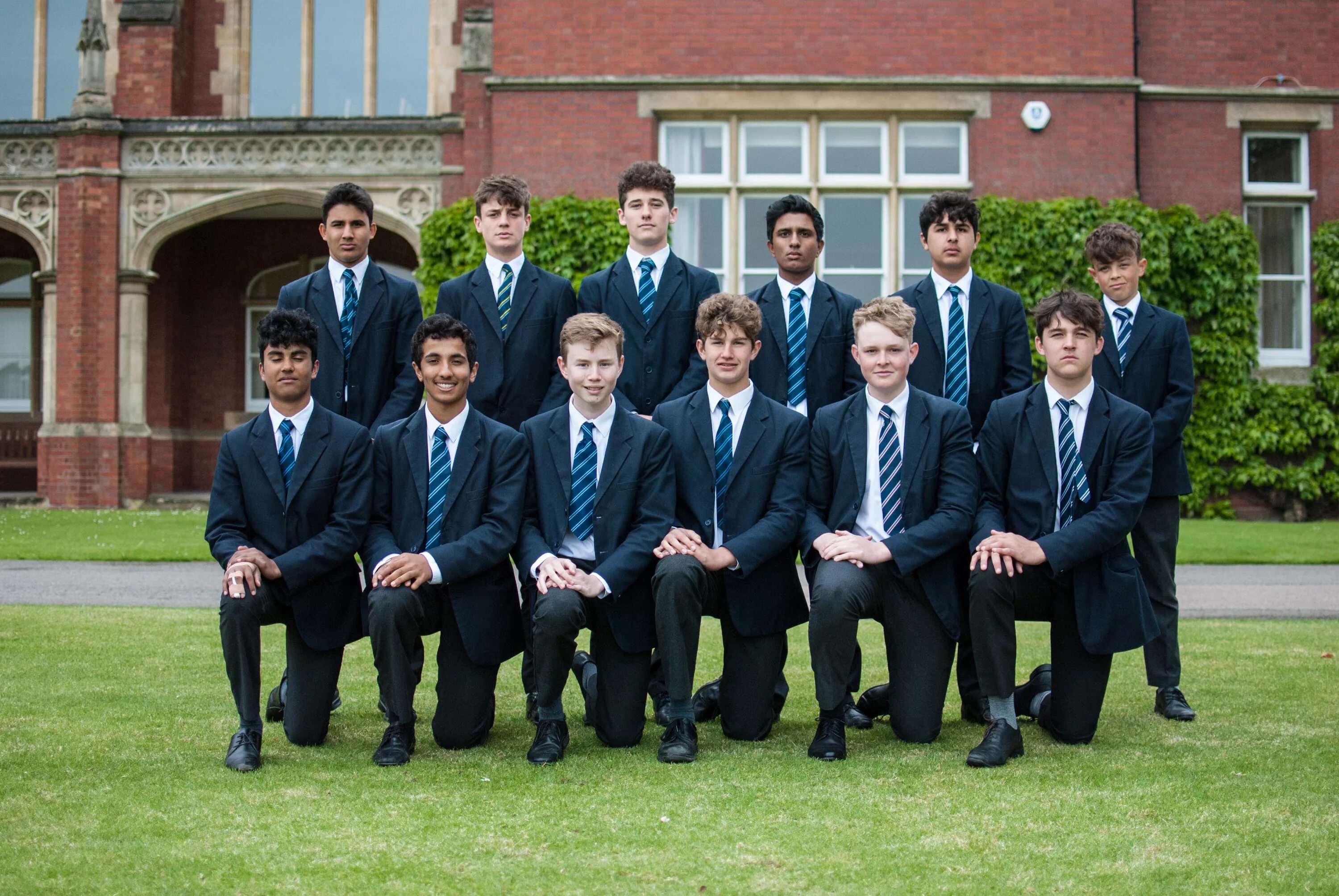 Private school школа великобритании. какие учителя в английской школе. университет в британии с учениками. Junior schools школа англии. какие учителя в английской школе.