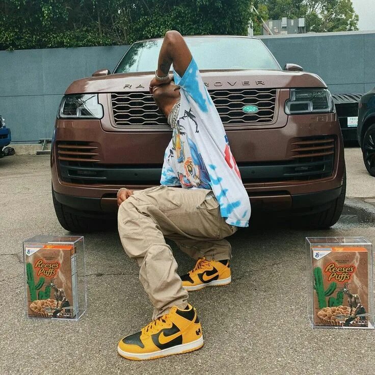 Машина скотта. Машина скотта. Машина скотта. Машины трэвиса скотта. Travis scott на машине.