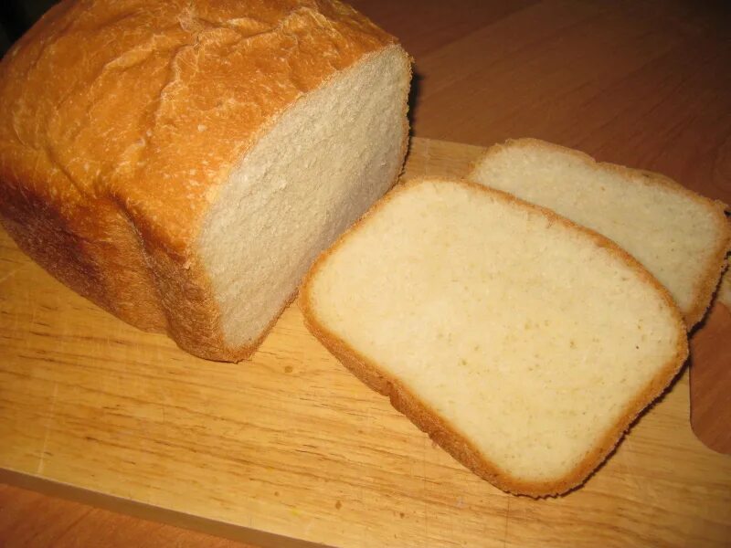 Хлеб в духовке без яиц. Белый хлеб. Белый хлеб в духовке. Красивый и вкусный белый хлеб. Белый хлеб без дрожжей.