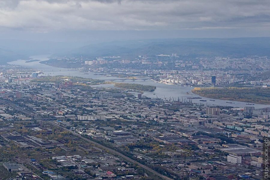 Красноярск с высоты птичьего полета. Красноярск вид сверху. Красноярск с высоты. Вид Красноярска с высоты птичьего полета. Ковид в красноярском