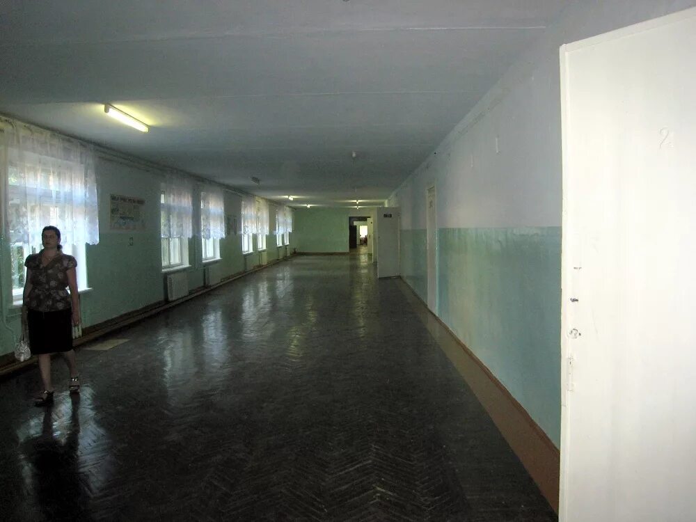 Школа 42 гимназия изнутри. Школа 37 коридоры Уфа. Гимназия 1 Самара изнутри. Школа 80 Екатеринбург коридоры.