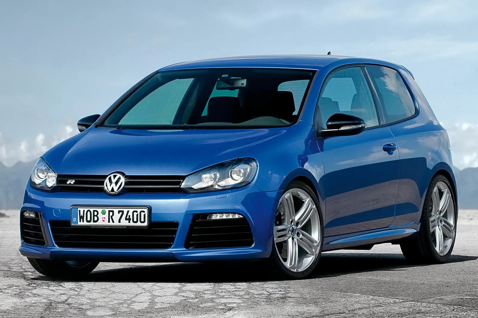 Какой гольф купить. Фольксваген гольф 6. VW Golf 6 r. VW Golf mk6. Фольксваген Golf r 6.