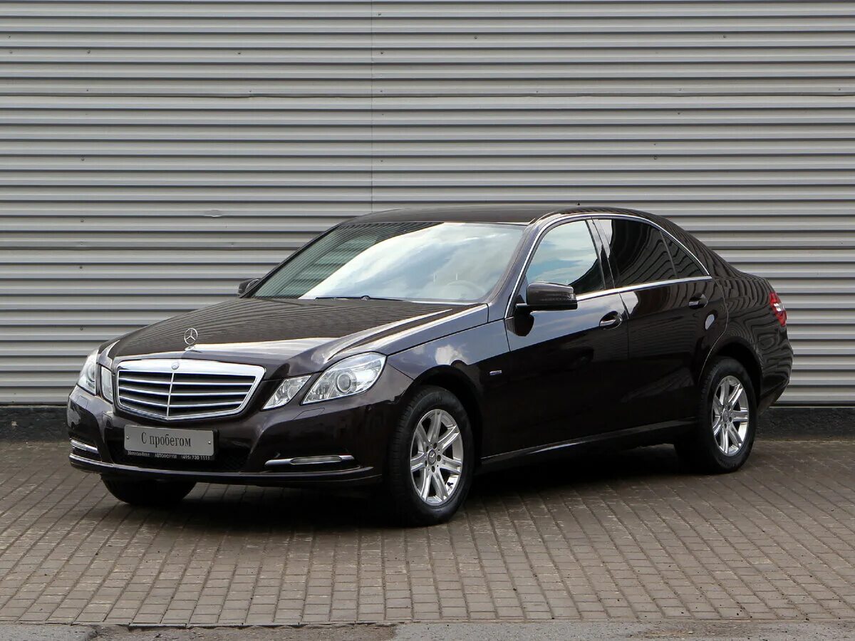 Mercedes benz c class 180. Мерседес е класс 2012 цвет серый в москве ночь. Mercedes benz e class w212 2015. Авто с пробегом мерседес е класс. Мерседес е 212 рестайлинг зелёный.